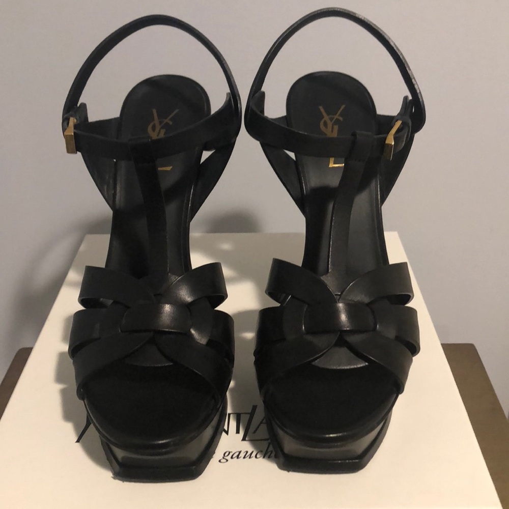 Yves Saint Laurent tribute sandal, Size 40